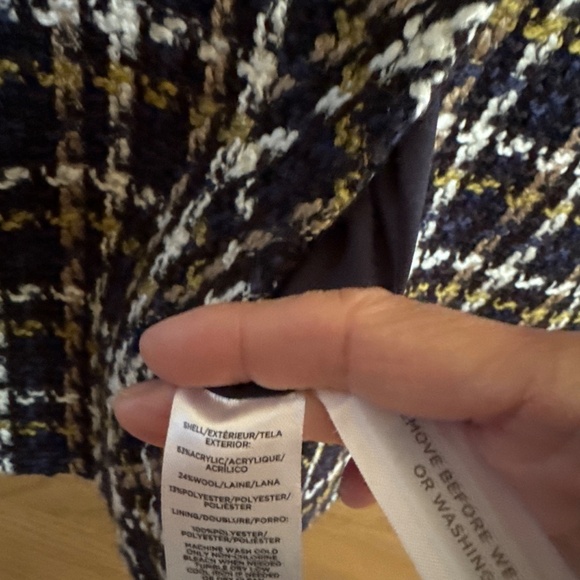 Ann Taylor Blazer EUC 6 petite - Picture 4 of 4